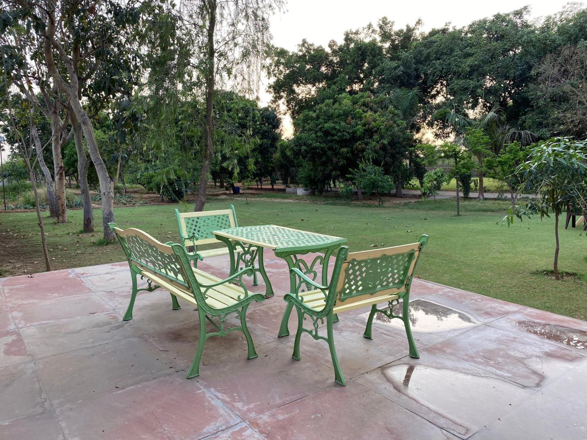 Orchard At Sarai Villa Gurgaon Buitenkant foto